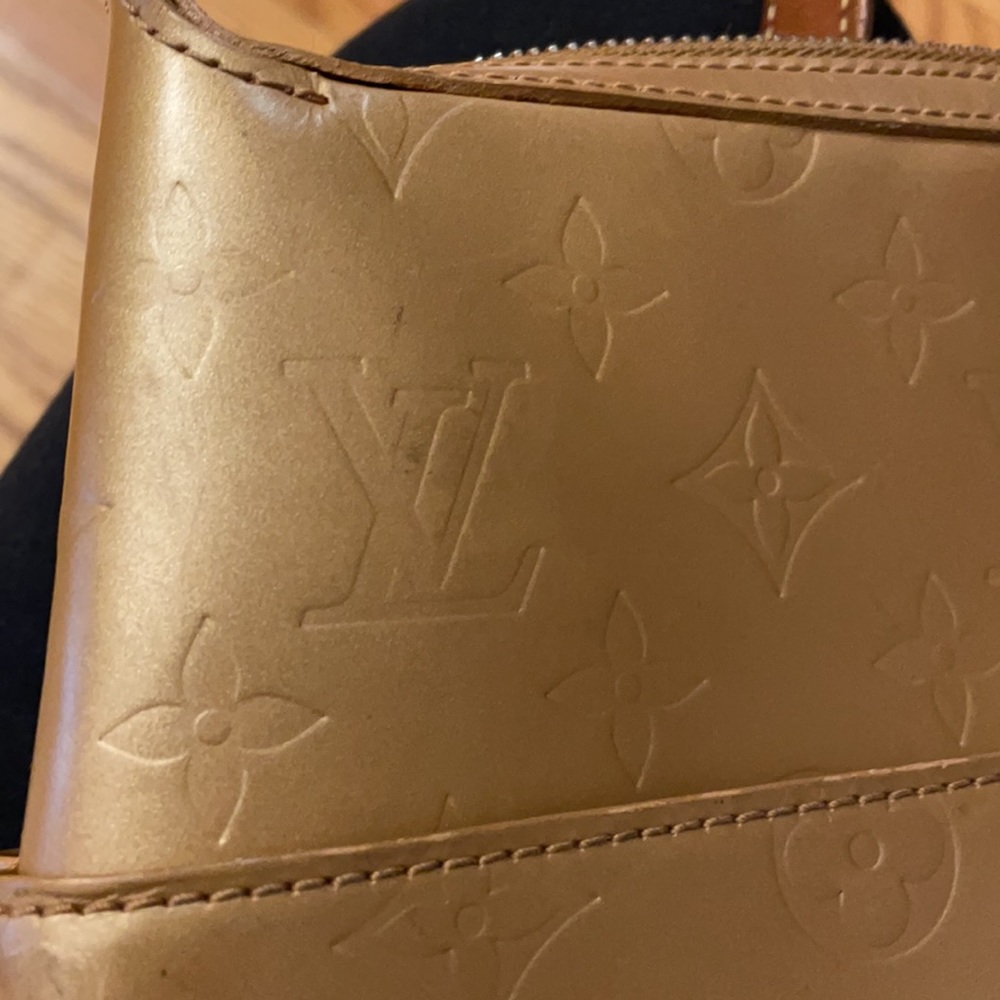 Authentic Lv - image 7